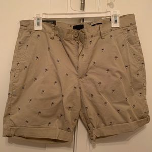 Men’s tan slim fit shorts, NWT